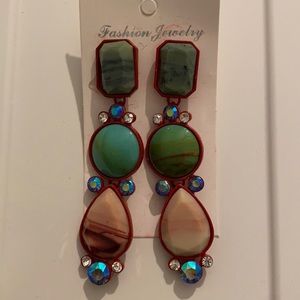 Green stoned fashion earrings